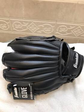 22732-9 Franklin Inch Youth Black Baseball T-ball Glove Right And Left Hand Throw