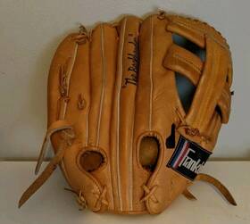4079 Franklin Inch The Backhander Baseball Glove/mitt #4079. Fits Left Hand 4079 Franklin Inch The Backhander Baseball Glove/mitt #4079. Fits Left Hand