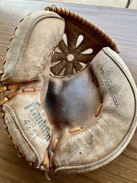 4261 Franklin Right-handed Catchers Mitt. Prime Steerhide Baseball Glove Vintage
