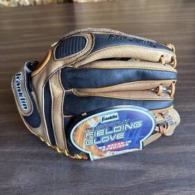 4382bcl Franklin Brown/black Baseball Glove 11 Inch Lh Player Goes On Right Hand