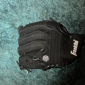 48619 Franklin Rtp 9.5 Inch Black Synthetic Baseball Softball Glove Durabond Lacing 48619 Franklin Rtp 9.5 Inch Black Synthetic Baseball Softball Glove Durabond Lacing