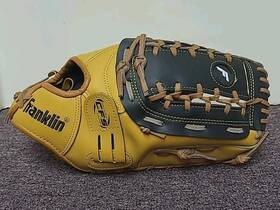 22624-12.5 Franklin Sports Cfs 12.5 Inch First Basemans Glove Right Hand Throw Fieldmaster 22624