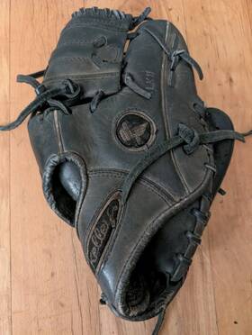 Gn170 Kelley 11 Inch Right Hand Thrower Baseball Glove Rare No Model