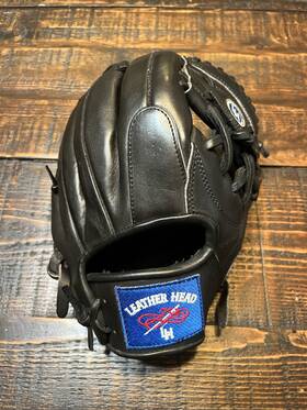 B-tyb-1100 Leather Head Sports 11 Inch One-piece Web Infielders Baseball Glove B-tyb-1100 Leather Head Sports 11 Inch One-piece Web Infielders Baseball Glove