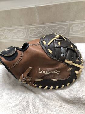 Bd207b Louisville Big Daddy Fully Broken In 34 Inch Softball Catchers Mitt Right Hand Throw