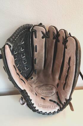 Louisville Slugger 1300g Genuine Leather 13 Inch Baseball Glove Bps Players Series