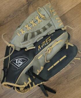 25bg6-1300 Louisville Slugger Rht 13 Inch Softball Mitt Baseball Glove 125 Series Pro Pattern 25bg6-1300 Louisville Slugger Rht 13 Inch Softball Mitt Baseball Glove 125 Series Pro Pattern