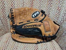 Louisville Slugger 887768711238 Tps 12.75 Inch Fastpitch Softball Glove Lht Oil Teated Steerhide Leather