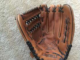 Ap1400h Louisville Slugger Tps Model Advanced Players Series 14 Inch Softball Glove