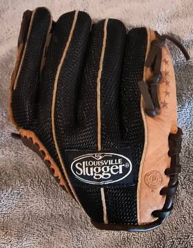 Gn14-bn Louisville Slugger Gn14bn 9-in Left Hander Jenisons 1884 T-ball Glove Gn14-bn Louisville Slugger Gn14bn 9-in Left Hander Jenisons 1884 T-ball Glove