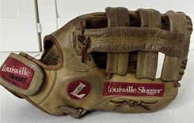 Lcsg10 Louisville Slugger H&b Baseball Glove 13 Inch Rht Competition Series