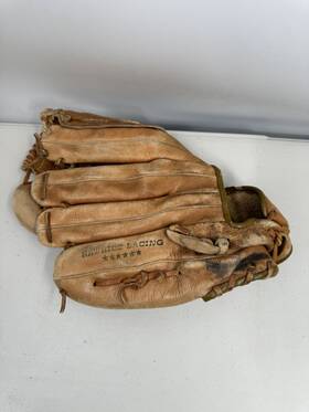 Hbg86c Louisville Slugger Hbc86c H&b 100 Year Anniversary Baseball Glove Rht Leather Hbg86c Louisville Slugger Hbc86c H&b 100 Year Anniversary Baseball Glove Rht Leather