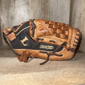 Hxy1100 Louisville Slugger Helix Tpx Rht 11 Inch Buffalo Leather Baseball Glove Hxy1100 Louisville Slugger Helix Tpx Rht 11 Inch Buffalo Leather Baseball Glove