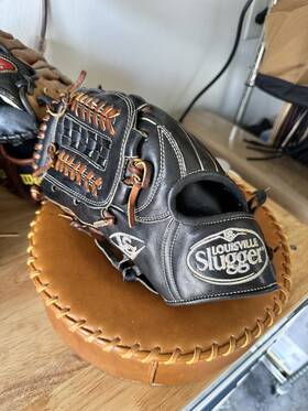 Ktbk5-1200 Louisville Slugger Katsu Series - Ktbk5-1200. 12 Inch Lht Rare