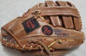 C6128 Louisville Slugger Lsg16 The Softballer - Pre-owned C6128 Louisville Slugger Lsg16 The Softballer - Pre-owned