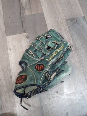 Lsg38 Louisville Slugger Rare Glove One Of A Kind Vintage Color . A9