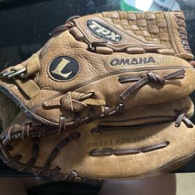 Opx1250a Louisville Slugger Omaha Pro Tpx Glove Right Hand Throw 12.5 Inch Opx1250a Louisville Slugger Omaha Pro Tpx Glove Right Hand Throw 12.5 Inch