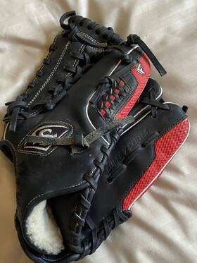 Szbk5-1300 Louisville Slugger Super Z Series 13 Inch Rht Black/red Baseball/softball Glove Mitt Szbk5-1300 Louisville Slugger Super Z Series 13 Inch Rht Black/red Baseball/softball Glove Mitt