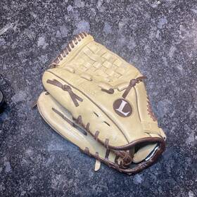 Tpx1151h Louisville Slugger Hoss Series 11.5 Lht Glove Brown Tan Leather Tpx1151h Louisville Slugger Hoss Series 11.5 Lht Glove Brown Tan Leather