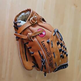 D3-319 Louisville Slugger Whbg28 Baseball Glove Mitt 12-inch Rh Thrower Ygi D3-319 Louisville Slugger Whbg28 Baseball Glove Mitt 12-inch Rh Thrower Ygi