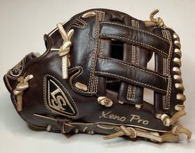 Xpbn5-1175 Louisville Slugger Xeno Pro Series 11-3/4 Inch Rht Fastpitch Glove Xpbn5-1175 Louisville Slugger Xeno Pro Series 11-3/4 Inch Rht Fastpitch Glove