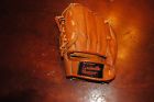 Lsg70 Louisville Slugger Youth Glove In
