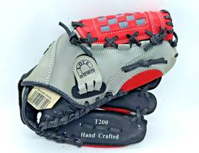 T200 Macgregor 029807037248 T Ball U.s.a. Approved Baseball Glove Rht Right Handed 10 Inch Flex
