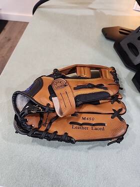 M-450 Macgregor 029807065302 Little League Baseball Fielding Glove Leather Laced M-450 Macgregor 029807065302 Little League Baseball Fielding Glove Leather Laced