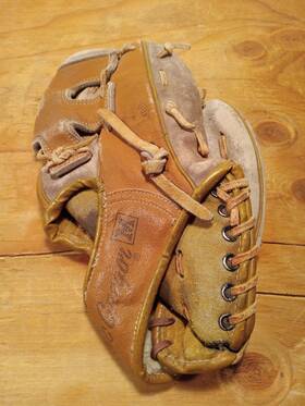 Gc10 Macgregor Vintage Youth Baseball Glove George Foster Pro Model Gc10 Macgregor Vintage Youth Baseball Glove George Foster Pro Model