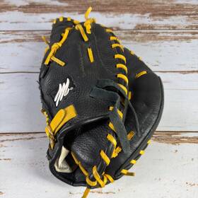 Mccm1101x Macgregor Prep Catcher S Mitt 33 Inch Rht Fits Left Hand Used Mccm1101x Macgregor Prep Catcher S Mitt 33 Inch Rht Fits Left Hand Used