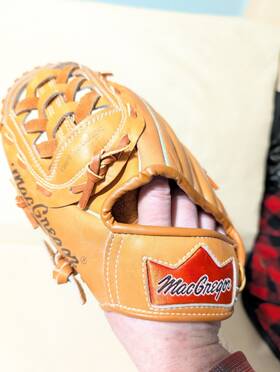 Mg25f Macgregor Mg25 Mint Willie Randolph Left Throw Baseball Glove Vintage Lht Mg25f Macgregor Mg25 Mint Willie Randolph Left Throw Baseball Glove Vintage Lht