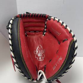 017mc051 Marucci Caddo Series 31 Inch Solid Web Baseball Catchers Mitt - Rht Has Damage