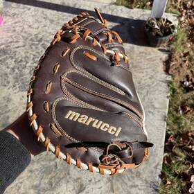 Kr220c1 Marucci Youth Catchers Mitt Krewe Series 32 Inch M Type Kr220c1 Marucci Youth Catchers Mitt Krewe Series 32 Inch M Type