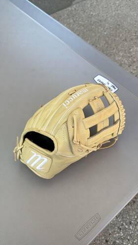 Mfg2as97r3-cm Marucci Mfg2as97r3-cm/w-rh Ascension M Type 97r3 12.5 Inch H-web Outfielders Baseball Glove Rht