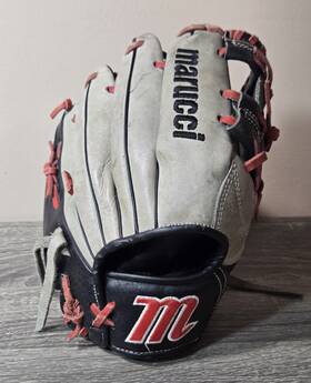 Marucci Mfg3cap1150y Capitol M Type 11.50 Leather Glove Left Hand Strap Caddo Series