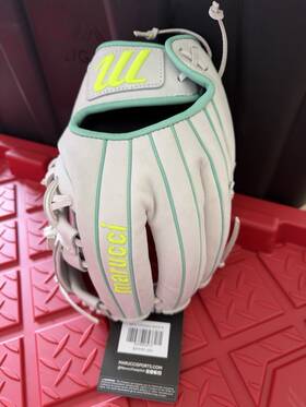 Marucci Mfgcyfp44a2-w/mf-r 11.5 Inch Leather Baseball Softball Glove White Green 5 Finger New With Tags
