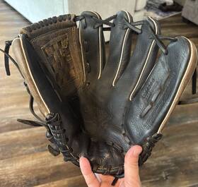 Ox1200 Marucci Marruci Sports Baseball Glove 12 Inch Right Handers Preowned