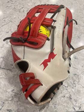 Pro140-wg-02 Miken Pro Leather Softball Glove 14 Inch - H-web White/red Pro140-wg-02 Miken Pro Leather Softball Glove 14 Inch - H-web White/red