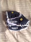 A0152bw9b5 Mitt Hand Wilson -- T-ball - A0152bw9b5 Mitt Hand Wilson -- T-ball -