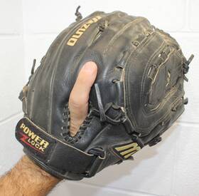 1300 Mizuno 041969546673 Mzt Professional Model Baseball Glove Right-handed Thrower 13 Inches