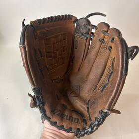 1251 Mizuno 041969546833 Mpm Right Hand Thrower 12.5 Inch Brown Baseball/softball Glove