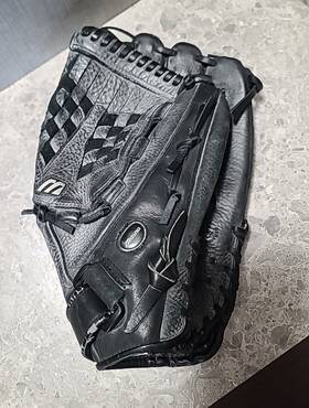 1300 Mizuno 041969686812 Black Palm Soft Glove Baseball Softball Gtf Adult