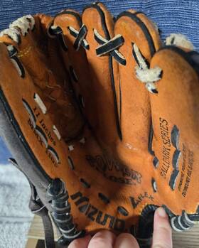 1100yp3 Mizuno Power Close 11 Inch Baseball Glove Youth Right Hand Throw 1100yp3 Mizuno Power Close 11 Inch Baseball Glove Youth Right Hand Throw