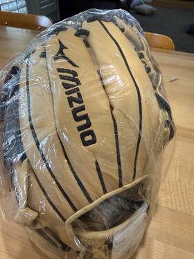 Gmvp1152p4 Mizuno 1152p4 Mvp Prime 11.5 Inch Baseball Glove Right Hand Throw