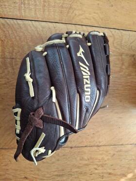 1175b1 Mizuno Baseball Glove Brown 11.75 Inches Gfn Right Hand Throw 1175b1 Mizuno Baseball Glove Brown 11.75 Inches Gfn Right Hand Throw