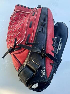 1200y1drd Mizuno Gpp 12 Inch Rht Surefit Youth Prospect Red/black Baseball Glove 1200y1drd Mizuno Gpp 12 Inch Rht Surefit Youth Prospect Red/black Baseball Glove