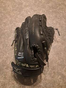 1210mc Mizuno Gpp 12 Inch Softball Glove Rht 1210mc Mizuno Gpp 12 Inch Softball Glove Rht