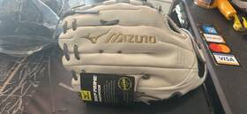 312994.r091.15.1250 Mizuno Mvp Prime Fp 12.5 Inch Softball Mitt White Grey Gender Right Hand Throw