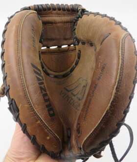 C011 Mizuno Professional Mvt Inch Vintage Catchers Mitt/glove Right Hand Throw Rht