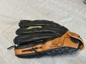 Gbp1303 Mizuno Black Shadow Softball Glove Professional Model 13 Inch Leather Rht Gbp1303 Mizuno Black Shadow Softball Glove Professional Model 13 Inch Leather Rht
